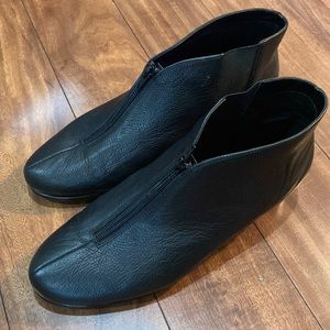 Women Aerosoles Black Boots with Zipper Size 12